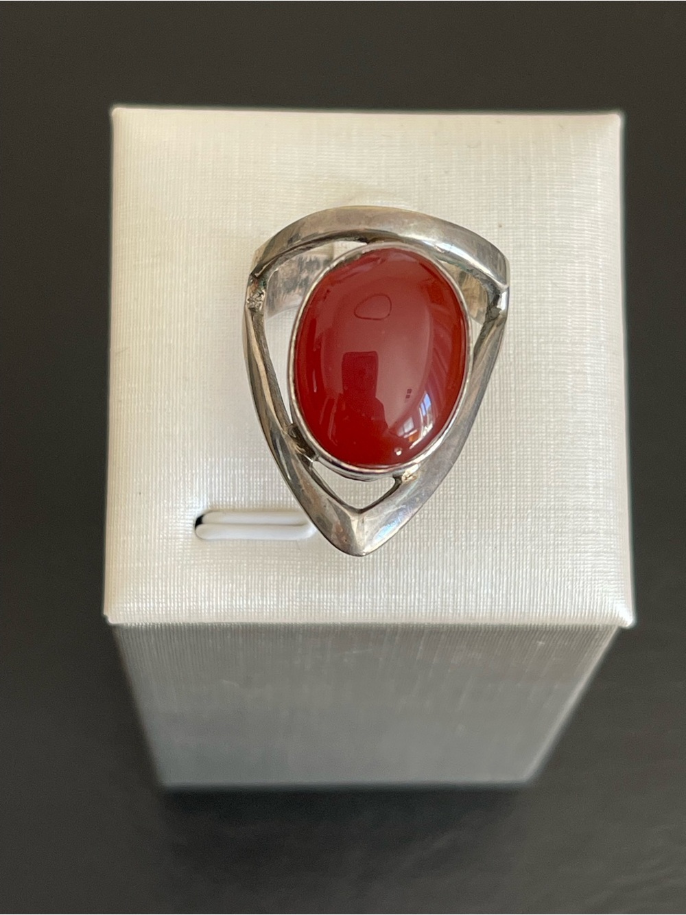 Vintage 925 Sterling Silver Red Cabochon agate Statement Ring